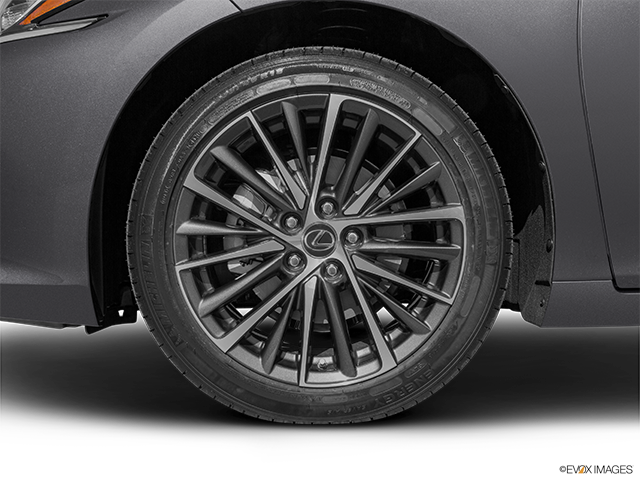2022 Lexus ES 250 | Front Drivers side wheel at profile