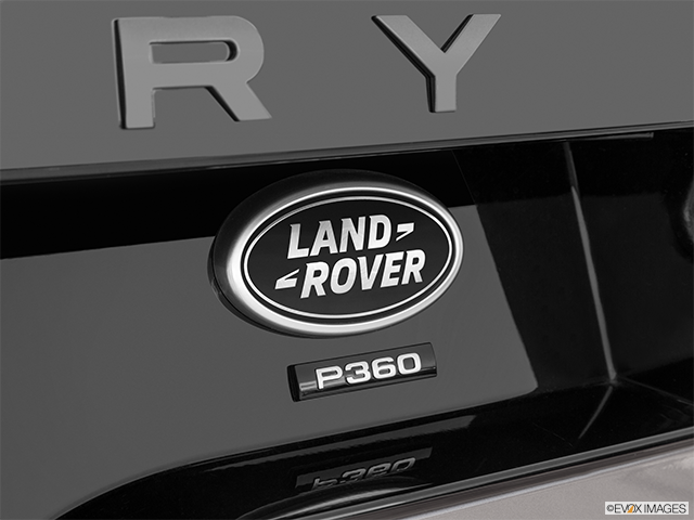 2022 Land Rover Discovery | Rear manufacturer badge/emblem