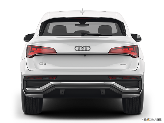 2022 Audi Q5 Sportback | Low/wide rear