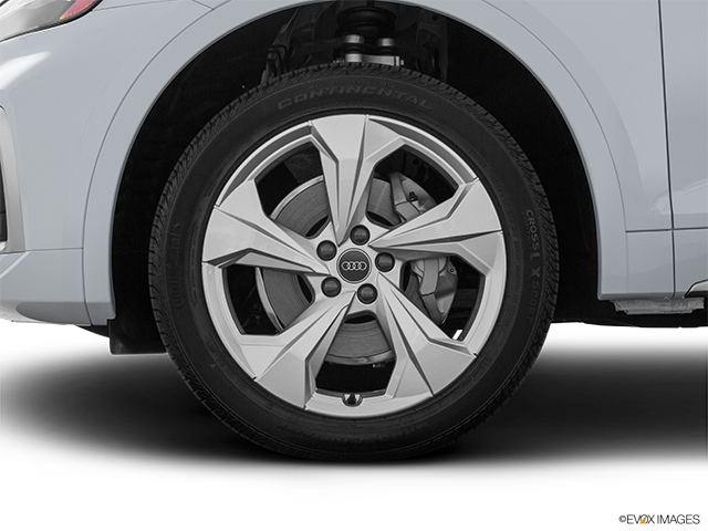 2023 Audi Q5 Sportback | Front Drivers side wheel at profile
