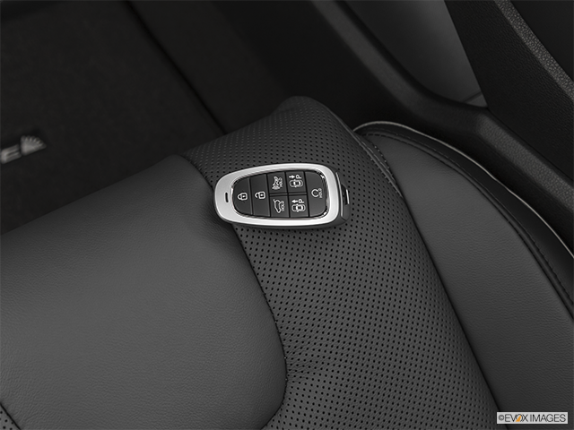 2024 Hyundai Santa Fe | Key fob on driver’s seat