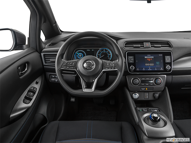 2025 Nissan LEAF | Steering wheel/Center Console