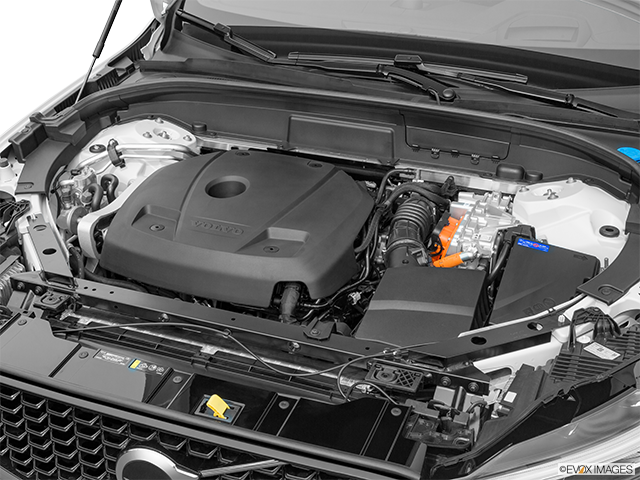 2025 Volvo XC60 | Engine