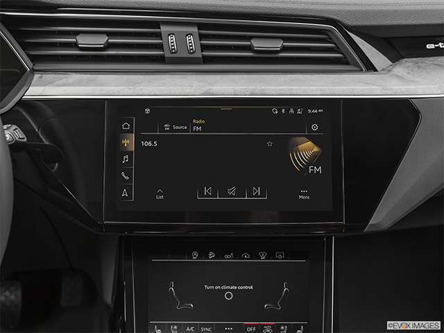 2022 Audi e-tron | Closeup of radio head unit
