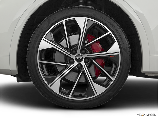 2022 Audi SQ5 | Front Drivers side wheel at profile