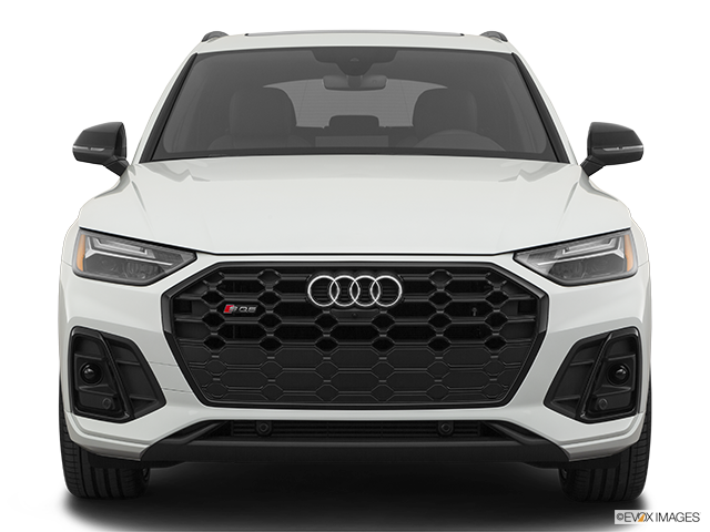 2022 Audi SQ5 | Low/wide front