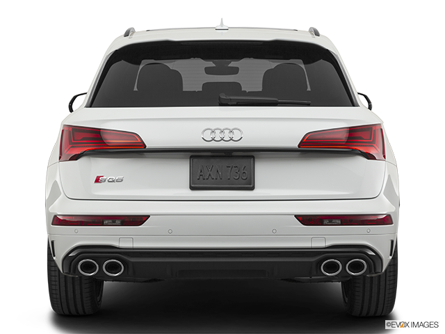 2022 Audi SQ5 | Low/wide rear