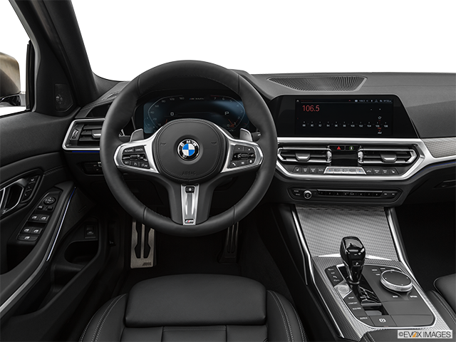 2022 BMW 3 Series | Steering wheel/Center Console
