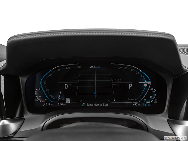 2022 BMW 3 Series | Speedometer/tachometer
