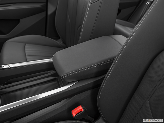 2022 Audi e-tron Sportback | Front center console with closed lid, from driver’s side looking down
