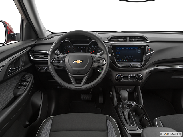 2022 Chevrolet TrailBlazer | Steering wheel/Center Console