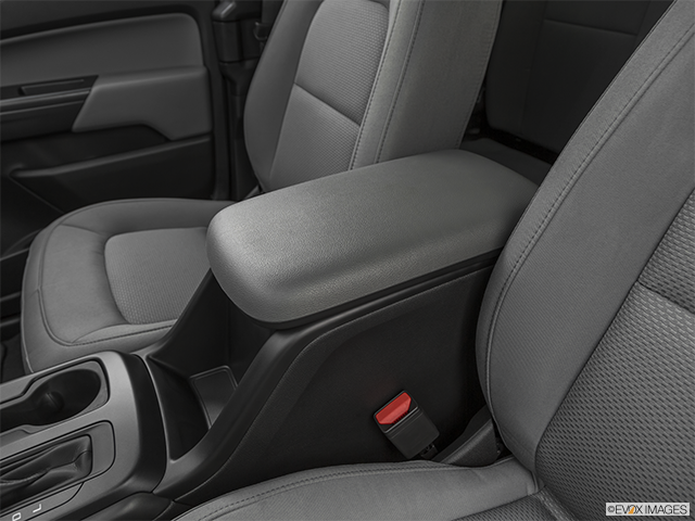 2022 GMC Canyon | Front center console with closed lid, from driver’s side looking down