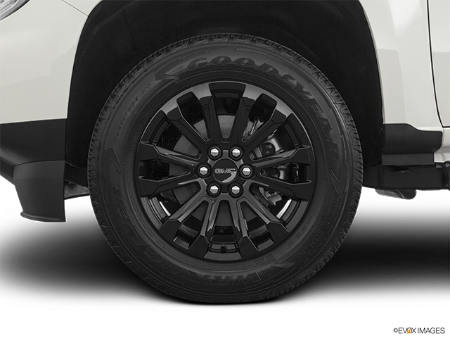 2022 GMC Canyon | Front Drivers side wheel at profile