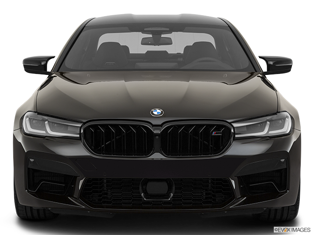 2022 BMW M5 Sedan | Low/wide front