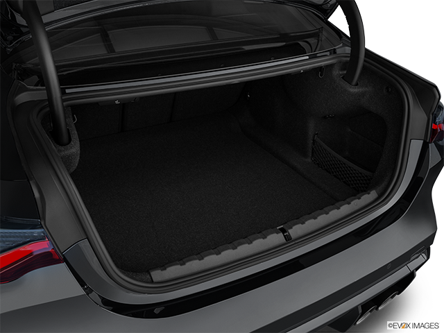 2024 BMW 4 Series | Trunk props
