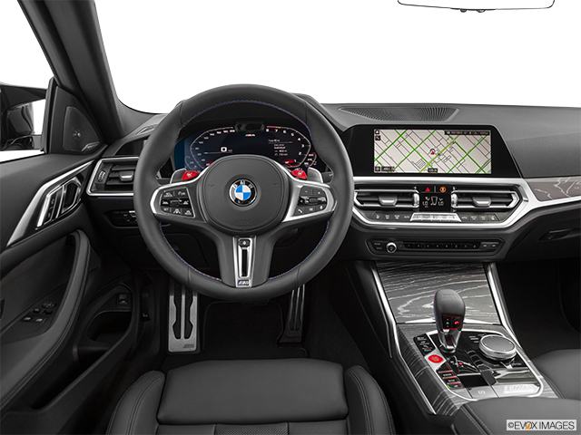 2025 BMW M4 Coupé | Steering wheel/Center Console