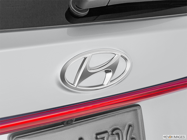 2022 Hyundai Santa Fe | Rear manufacturer badge/emblem