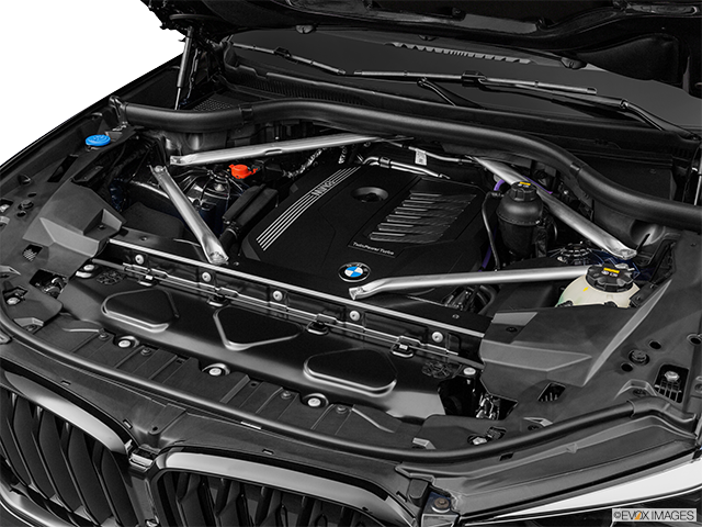 2022 BMW X6 M | Engine