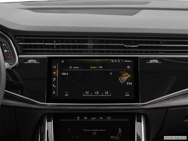 2023 Audi Q7 | Closeup of radio head unit
