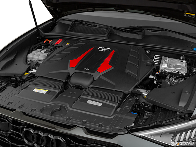 2023 Audi RS Q8 | Engine
