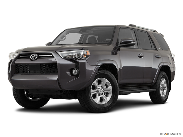 2022 Toyota 4Runner SR5 | Driving