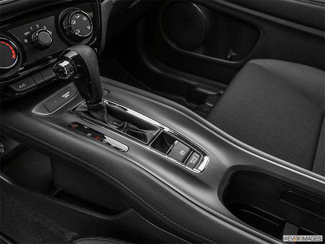 2022 Honda HR-V | Gear shifter/center console