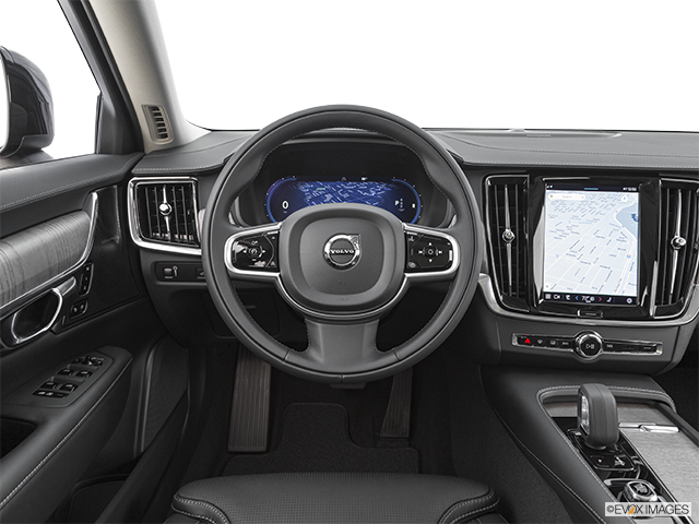 2022 Volvo V90 Cross Country | Steering wheel/Center Console