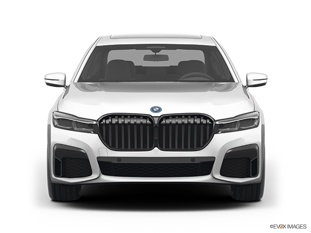 2022 BMW 7 Series | Low/wide front