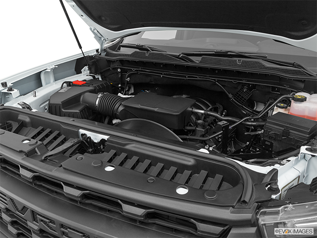 2022 Chevrolet Silverado 3500HD | Engine