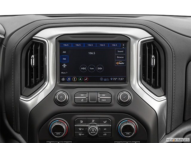 2022 Chevrolet Silverado 2500HD | Closeup of radio head unit