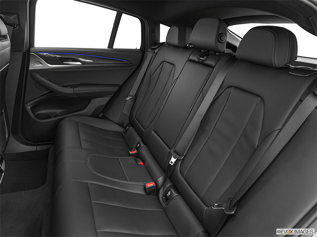 2022 BMW X4 | Rear seats from Drivers Side