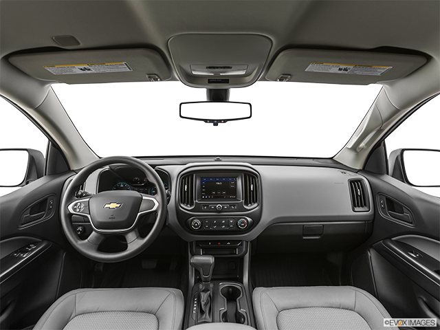 2022 Chevrolet Colorado | Centered wide dash shot