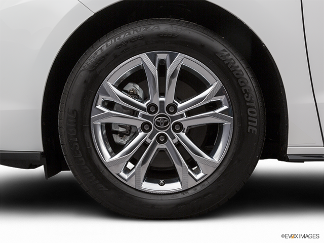 2023 Toyota Sienna | Front Drivers side wheel at profile