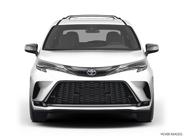 2023 Toyota Sienna | Low/wide front