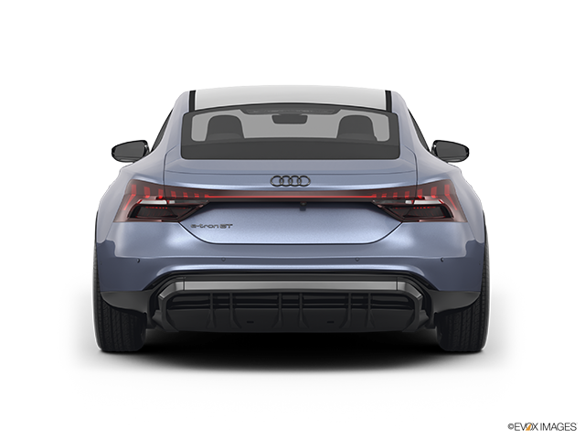 2022 Audi e-tron GT | Low/wide rear