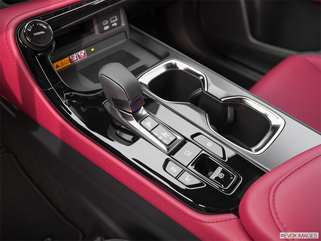 2022 Lexus NX 450h+ | Gear shifter/center console