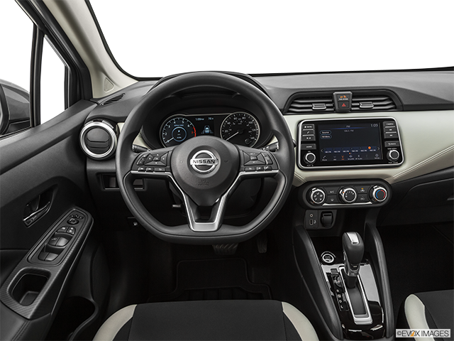 2022 Nissan Versa | Steering wheel/Center Console