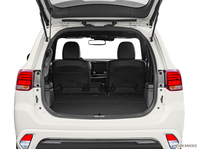 2022 Mitsubishi Outlander PHEV | Hatchback & SUV rear angle