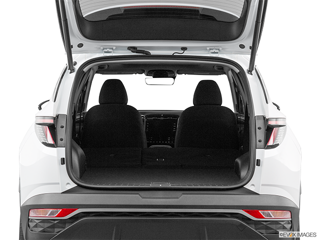 2022 Hyundai Tucson | Hatchback & SUV rear angle