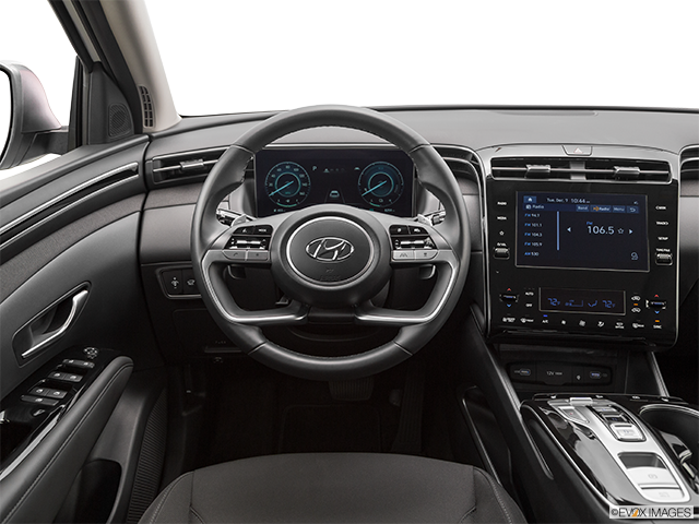 2022 Hyundai Tucson | Steering wheel/Center Console