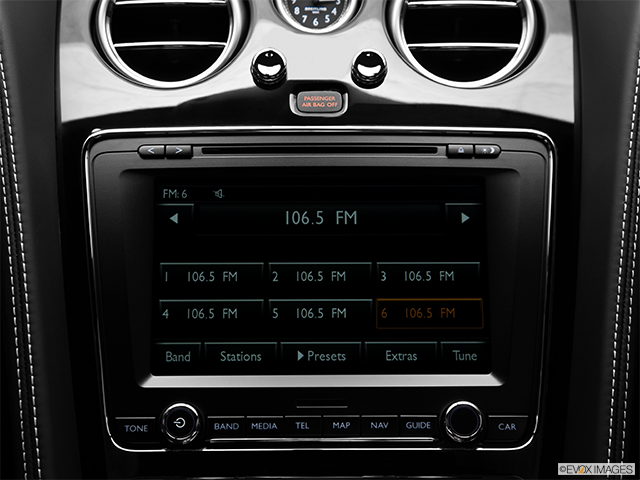 2015 Bentley Continental GT | Closeup of radio head unit