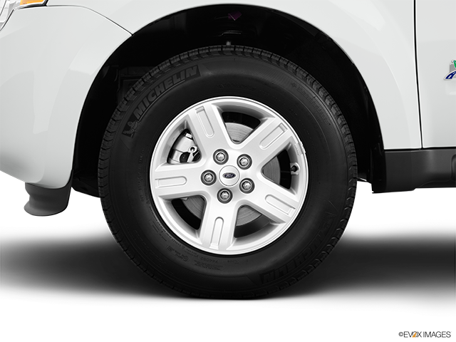 2012 Ford Escape Hybrid | Front Drivers side wheel at profile