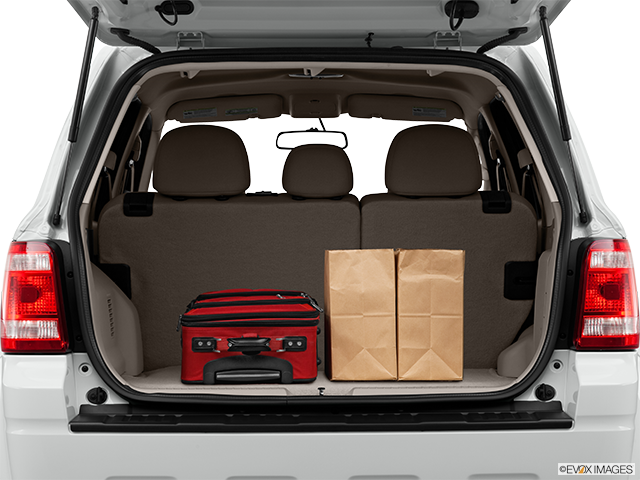 2012 Ford Escape Hybrid | Trunk props