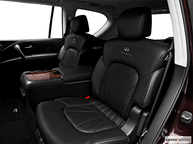 2011 Infiniti QX | Rear seats from Drivers Side