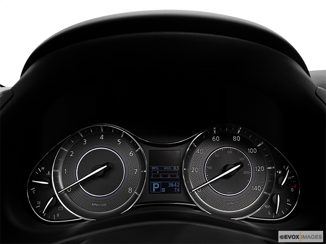2011 Infiniti QX | Speedometer/tachometer