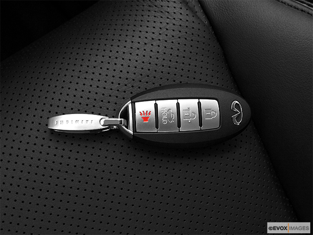 2010 Infiniti M45 | Key fob on driver’s seat