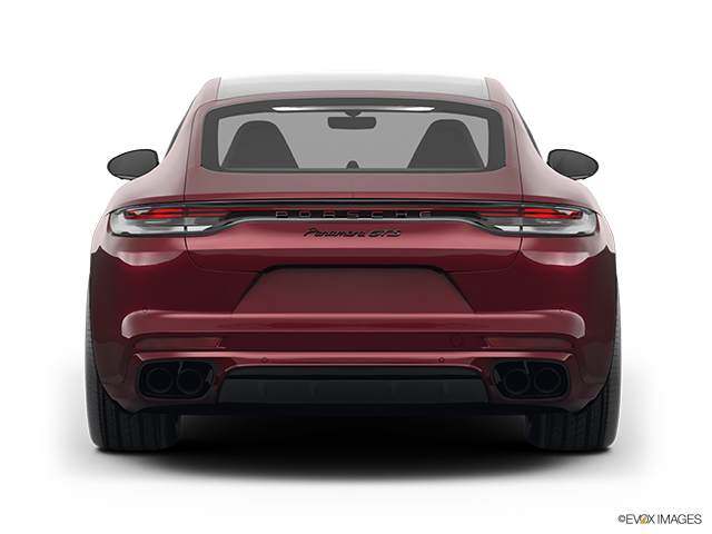 2022 Porsche Panamera | Low/wide rear