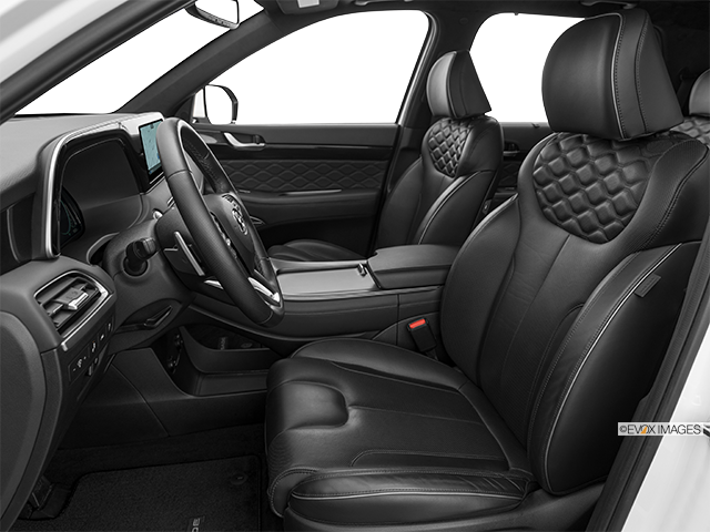 2022 Hyundai Palisade | Front seats from Drivers Side