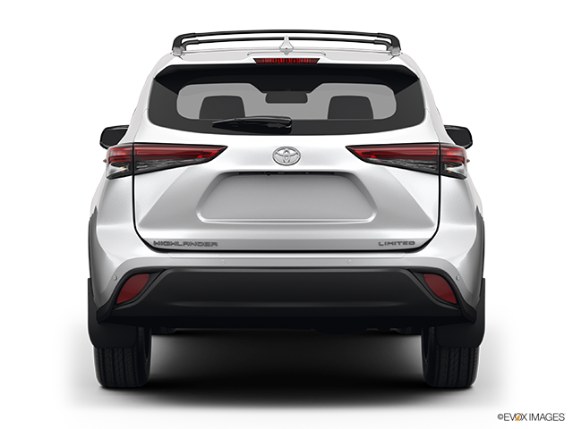 2022 Toyota Highlander | Low/wide rear