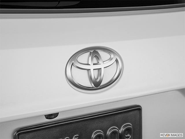 2022 Toyota Highlander | Rear manufacturer badge/emblem